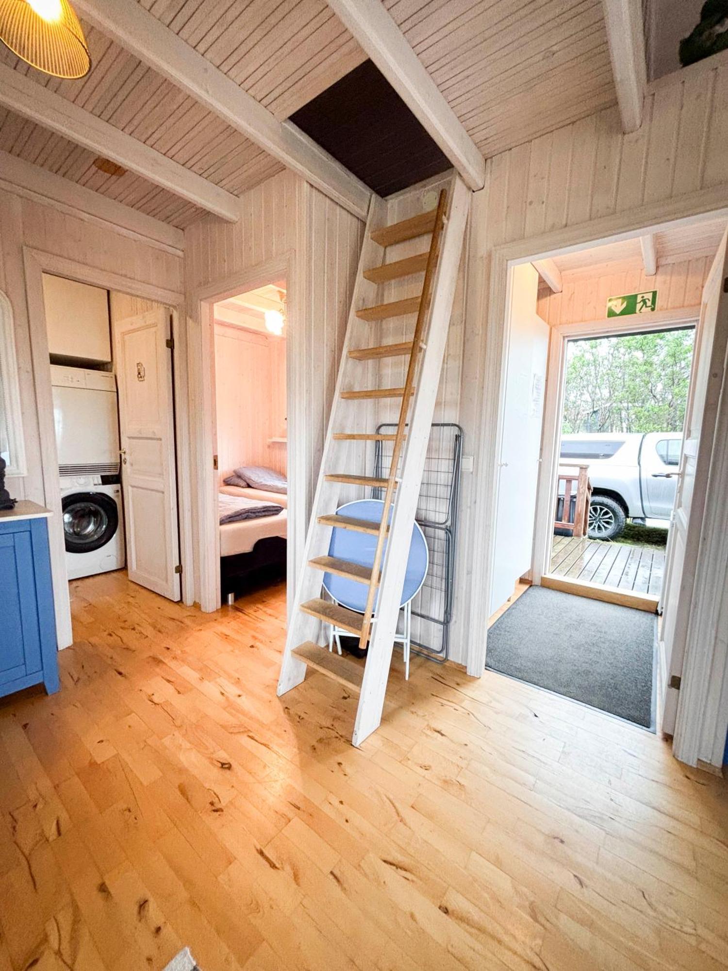 Ashamrar Apartment Hella Bagian luar foto